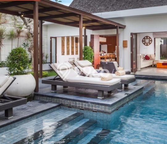For Sale! Premium House LT 400m2 Desain Elegan di Seminyak For Sale! Premium House LT 400m2 Desain Elegan di Seminyak