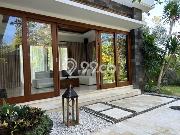 Ready to Use! Premium House LT 564m2 Desain Modern di Ungasan Ready to Use! Premium House LT 564m2 Desain Modern di Ungasan