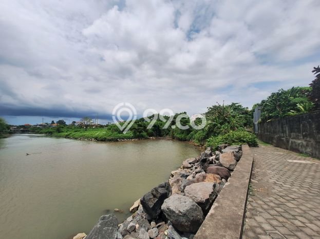 HOT DEAL! Vila Kawasan , Area 700m2m², Area Strategis HOT DEAL! Vila Kawasan , Area 700m2m², Area Strategis