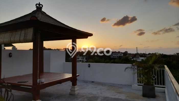 Tersedia Vila di , Dimensi 300m2m², Lingkungan nyaman untuk keluarga Tersedia Vila di , Dimensi 300m2m², Lingkungan nyaman untuk keluarga