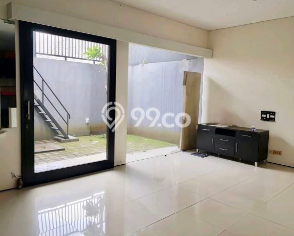 Dijual Hunian Rumah Nyaman 3 Kamar di Kerobokan, Badung Dijual Hunian Rumah Nyaman 3 Kamar di Kerobokan, Badung