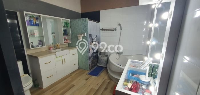 Dijual Rumah Mewah Megah Dengan View Cantik di Padangsambian , Denpasar Dijual Rumah Mewah Megah Dengan View Cantik di Padangsambian , Denpasar