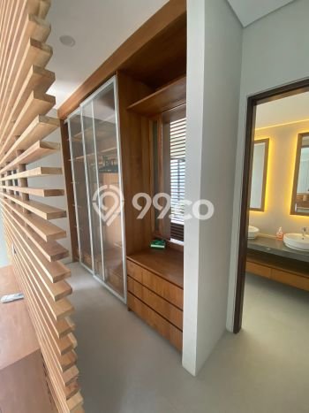 Vila Strategis Kawasan , Dimensi 364m2m², Akses ke beragam fasilitas Vila Strategis Kawasan , Dimensi 364m2m², Akses ke beragam fasilitas