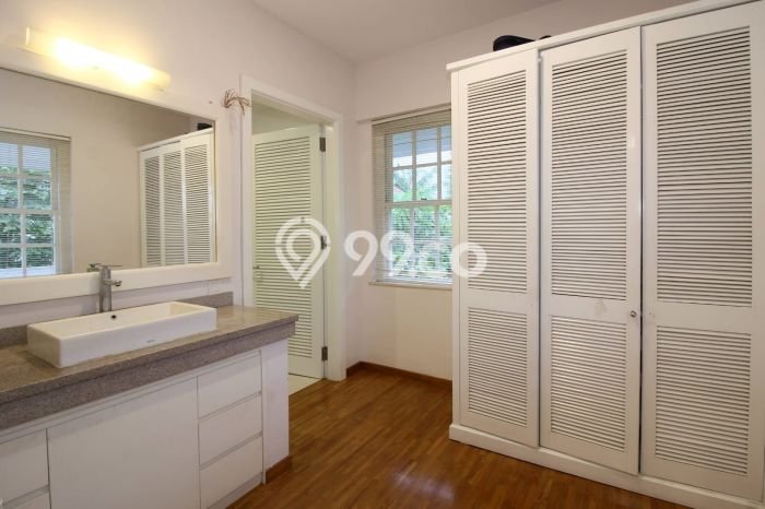 Rumah Elit Modern Tanpa Renovasi di Umalas Badung Rumah Elit Modern Tanpa Renovasi di Umalas Badung