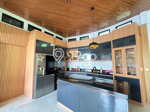 Ready to Use! Premium House LT 900m2 Desain Elegan di Benoa Ready to Use! Premium House LT 900m2 Desain Elegan di Benoa