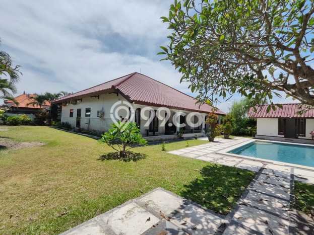 FOR SALE! Vila Kawasan , Area 1500m2m², Lokasi Premium FOR SALE! Vila Kawasan , Area 1500m2m², Lokasi Premium