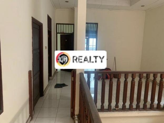 INVESTASI CERDAS! Rumah Exclusive Kelapa Gading, Jakarta Utara, LT 135m² LB 180m² INVESTASI CERDAS! Rumah Exclusive Kelapa Gading, Jakarta Utara, LT 135m² LB 180m²