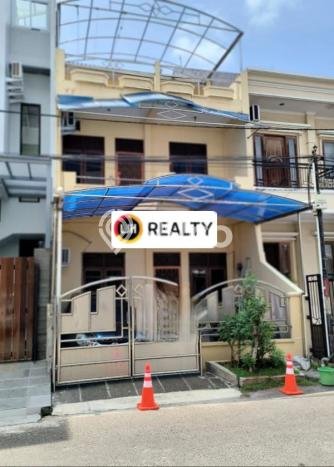 Dijual Murah Rumah dengan 5 Kamar Tidur dan 2 Kamar Mandi di Area Kelapa Gading, Jakarta Utara Dijual Murah Rumah dengan 5 Kamar Tidur dan 2 Kamar Mandi di Area Kelapa Gading, Jakarta Utara