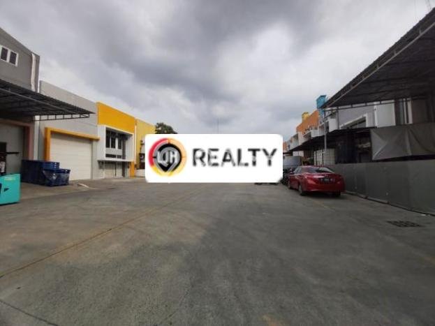 Gudang Premium Kawasan Penggilingan, Luas 336m², Lokasi Komersial Gudang Premium Kawasan Penggilingan, Luas 336m², Lokasi Komersial