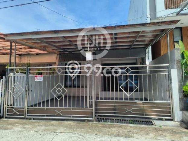 Lokasi terbaik! Rumah siap pakai disewakan di Kelapa Gading LB 120m2 Lokasi terbaik! Rumah siap pakai disewakan di Kelapa Gading LB 120m2