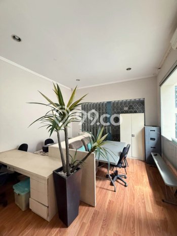 Unit Komersial Dijual di Surabaya LT 735m2 & LB 365m2 Unit Komersial Dijual di Surabaya LT 735m2 & LB 365m2