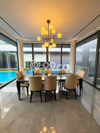 Dijual Rumah Mewah Elegan Dengan View Cantik di Pakuwon Indah, Surabaya Dijual Rumah Mewah Elegan Dengan View Cantik di Pakuwon Indah, Surabaya