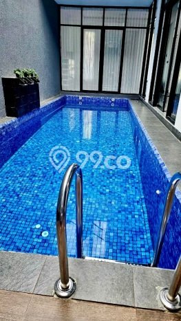 Rumah Luxury Modern Tanpa Renovasi di Citraland Surabaya Rumah Luxury Modern Tanpa Renovasi di Citraland Surabaya