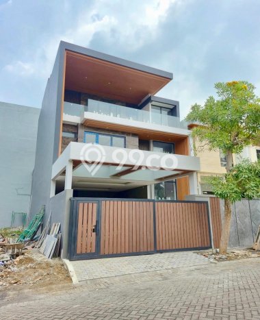 HARGA TERBAIK! Rumah Premium di , Luas 210m2m² Bangunan 410m2m² HARGA TERBAIK! Rumah Premium di , Luas 210m2m² Bangunan 410m2m²