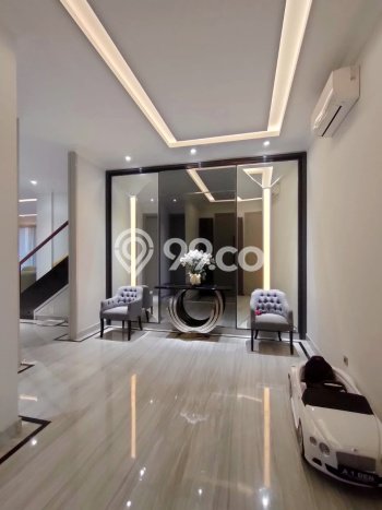 DIJUAL CEPAT! Rumah Ready Stock Lokasi Premium , LT 534m2m² LB 800m2m² DIJUAL CEPAT! Rumah Ready Stock Lokasi Premium , LT 534m2m² LB 800m2m²
