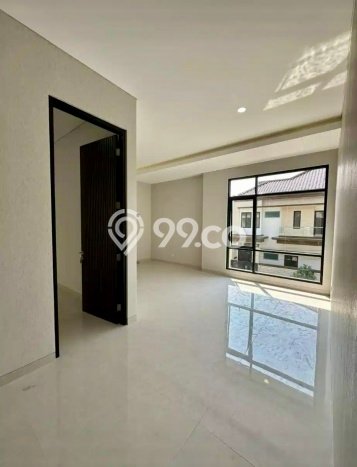 Rumah Luxury Modern Tanpa Renovasi di Galaxy Surabaya Rumah Luxury Modern Tanpa Renovasi di Galaxy Surabaya