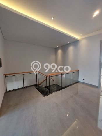 For Sale! Luxury House LT 330m2 Desain Elegan di Pakuwon Indah For Sale! Luxury House LT 330m2 Desain Elegan di Pakuwon Indah