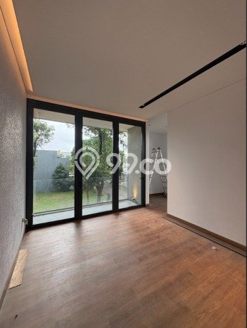 Rumah Elit LB 370m2 Siap Pakai Desain Elegan di BSD Foresta, Tangerang Rumah Elit LB 370m2 Siap Pakai Desain Elegan di BSD Foresta, Tangerang
