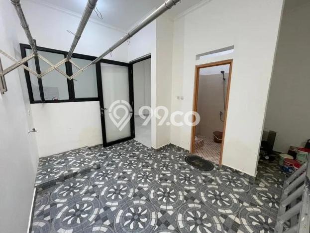 Dijual Hunian Rumah Terawat 3 KT di Pondok Bambu, Jakarta Timur Dijual Hunian Rumah Terawat 3 KT di Pondok Bambu, Jakarta Timur