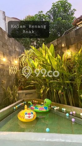Rumah Elit Modern Tanpa Renovasi di Raffles Hills Jakarta Timur Rumah Elit Modern Tanpa Renovasi di Raffles Hills Jakarta Timur