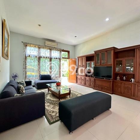 Ready to Use! Luxury House LT 450m2 Desain Modern di Kalibata Ready to Use! Luxury House LT 450m2 Desain Modern di Kalibata