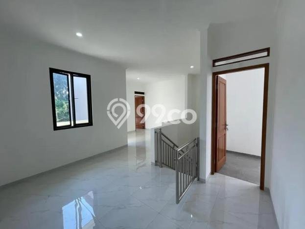 Dijual Hunian Rumah Terawat 3 KT di Pondok Bambu, Jakarta Timur Dijual Hunian Rumah Terawat 3 KT di Pondok Bambu, Jakarta Timur
