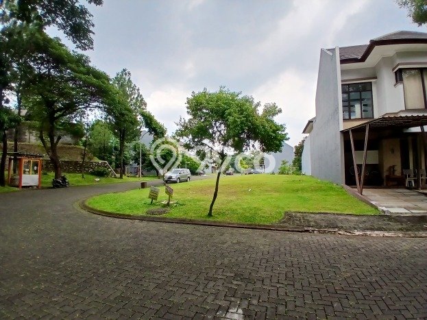 LOKASI PREMIUM! Tanah di BSD Eminent, Luas 230m², Akses Strategis LOKASI PREMIUM! Tanah di BSD Eminent, Luas 230m², Akses Strategis