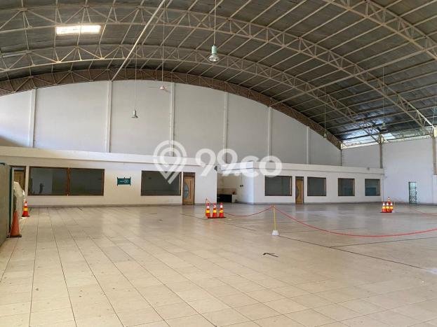 LOKASI STRATEGIS! Gudang di Semarang Barat, Luas 3830m², Pusat Komersial LOKASI STRATEGIS! Gudang di Semarang Barat, Luas 3830m², Pusat Komersial