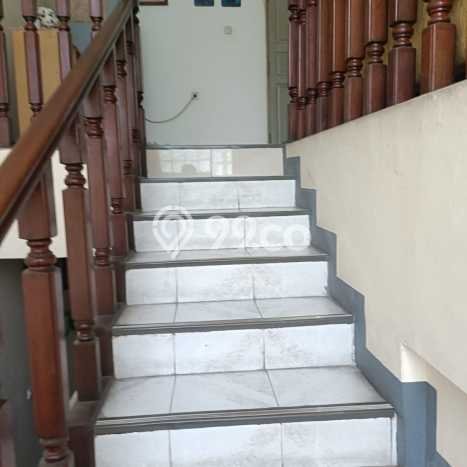 Rumah Elit Modern Siap Huni di Taman Ratu Jakarta Barat Rumah Elit Modern Siap Huni di Taman Ratu Jakarta Barat