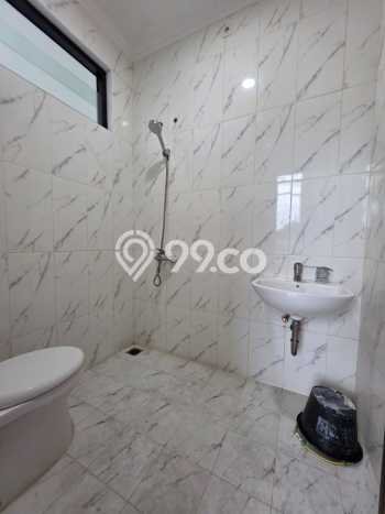 Ruko Dijual di Jakarta Barat LT 73m2 & LB 157m2 Lokasi Terbaik! Ruko Dijual di Jakarta Barat LT 73m2 & LB 157m2 Lokasi Terbaik!