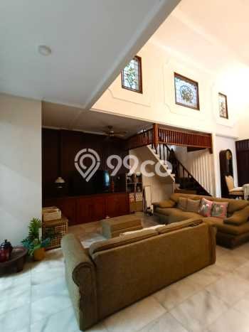Ready to Use! Premium House LT 330m2 Desain Elegan di Jalan Panjang Ready to Use! Premium House LT 330m2 Desain Elegan di Jalan Panjang