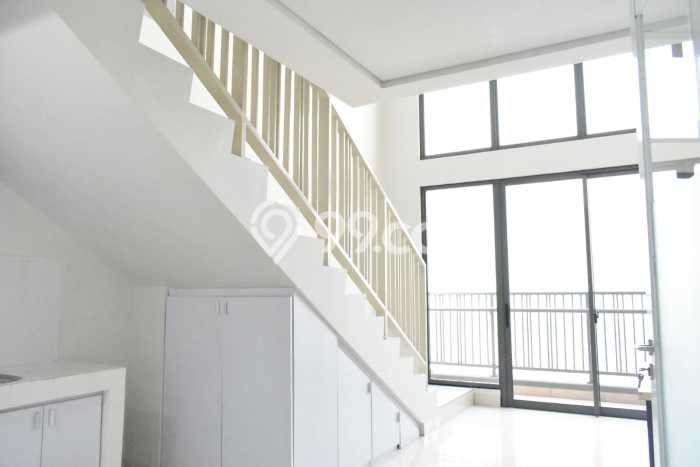 Kantor Dijual di Prime Area Jakarta Barat Luas 102m2 Kantor Dijual di Prime Area Jakarta Barat Luas 102m2