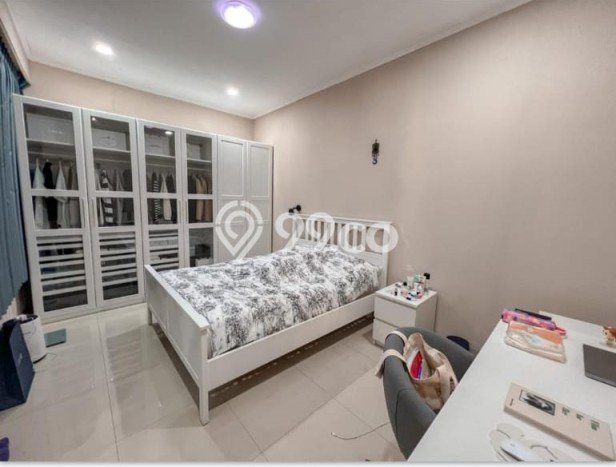 Ready to Use! Luxury House LT 300m2 Desain Modern di Kedoya Baru Ready to Use! Luxury House LT 300m2 Desain Modern di Kedoya Baru