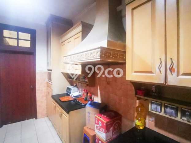 Rumah Elit LB 350m2 Siap Pakai Desain Elegan di Tomang, Jakarta Barat Rumah Elit LB 350m2 Siap Pakai Desain Elegan di Tomang, Jakarta Barat