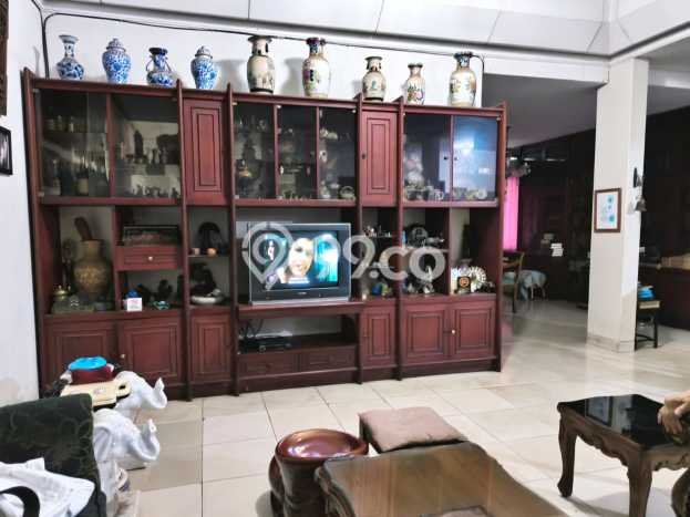 KESEMPATAN TERBAIK! Rumah Nyaman area , Luas 520m2m² LB 216m2m² KESEMPATAN TERBAIK! Rumah Nyaman area , Luas 520m2m² LB 216m2m²