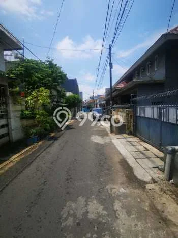Ruko Dijual di Jakarta Pusat LT 108m2 & LB 250m2 Lokasi Terbaik! Ruko Dijual di Jakarta Pusat LT 108m2 & LB 250m2 Lokasi Terbaik!
