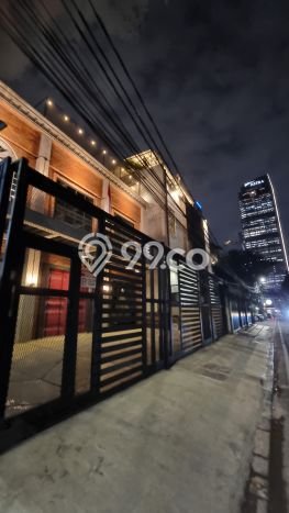 Hunian Mewah LB 450m2 Siap Pakai Desain Elegan di Setiabudi, Jakarta Selatan Hunian Mewah LB 450m2 Siap Pakai Desain Elegan di Setiabudi, Jakarta Selatan