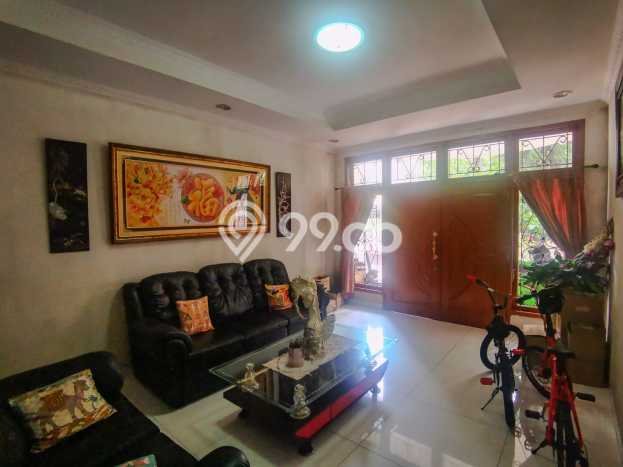 Rumah Mewah LB 700m2 Siap Huni Desain Elegan di Puri Indah, Jakarta Barat Rumah Mewah LB 700m2 Siap Huni Desain Elegan di Puri Indah, Jakarta Barat