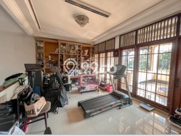 Ready to Use! Luxury House LT 300m2 Desain Modern di Kedoya Baru Ready to Use! Luxury House LT 300m2 Desain Modern di Kedoya Baru