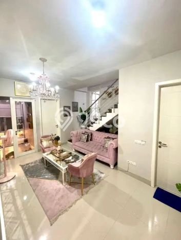 Rumah Idaman Keluarga! Rumah Mewah di Wiyung, Surabaya, Luas 60m2m² Bangunan 120m2m² Rumah Idaman Keluarga! Rumah Mewah di Wiyung, Surabaya, Luas 60m2m² Bangunan 120m2m²