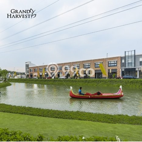 Ruko Strategis di Wiyung, Luas 101m2m², Area Niaga Ruko Strategis di Wiyung, Luas 101m2m², Area Niaga