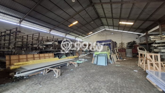 Gudang Komersial Dijual di Tandes Surabaya LT 1346m2 & LB 1300m2 Gudang Komersial Dijual di Tandes Surabaya LT 1346m2 & LB 1300m2