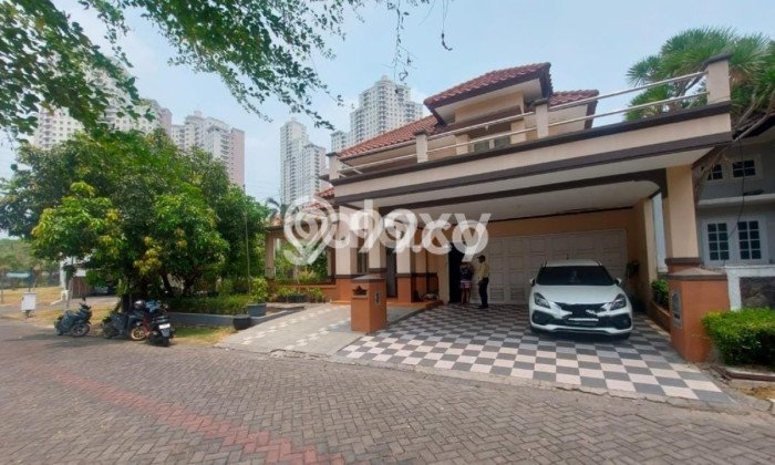 Rumah Luxury Modern Siap Huni di Pakuwon Indah Surabaya Rumah Luxury Modern Siap Huni di Pakuwon Indah Surabaya