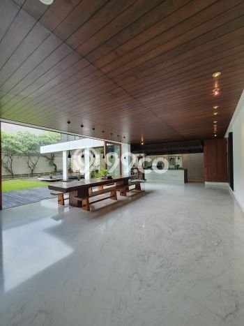 Ready to Use! Premium House LT 1075m2 Desain Modern di Pondok Indah Ready to Use! Premium House LT 1075m2 Desain Modern di Pondok Indah