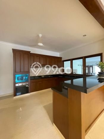 Ready to Use! Premium House LT 650m2 Desain Modern di Lebak Bulus Ready to Use! Premium House LT 650m2 Desain Modern di Lebak Bulus