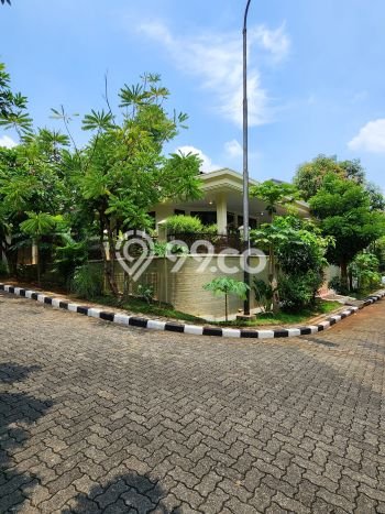 Dijual Rumah Mewah Exclusive di Ciputat Timur, Tangerang Selatan Dijual Rumah Mewah Exclusive di Ciputat Timur, Tangerang Selatan
