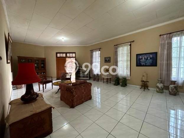 Hunian Mewah LB 350m2 Siap Pakai Desain Elegan di Cinere, Jakarta Selatan Hunian Mewah LB 350m2 Siap Pakai Desain Elegan di Cinere, Jakarta Selatan