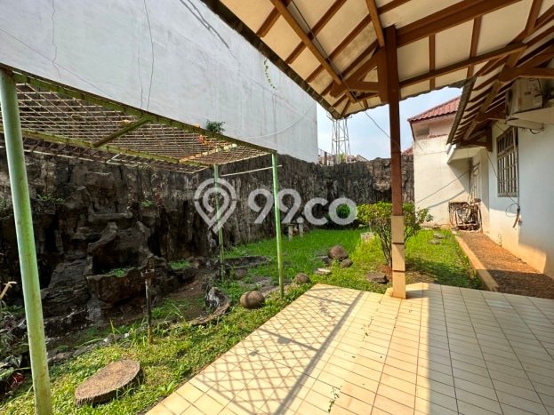 Hunian Mewah LB 350m2 Siap Pakai Desain Elegan di Cinere, Jakarta Selatan Hunian Mewah LB 350m2 Siap Pakai Desain Elegan di Cinere, Jakarta Selatan