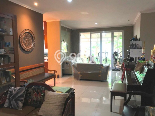 Dijual Rumah Premium dengan Fasilitas Sekitar Komplit di Cinere, Depok Dijual Rumah Premium dengan Fasilitas Sekitar Komplit di Cinere, Depok