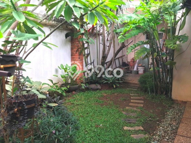 Dijual Rumah Premium dengan Fasilitas Sekitar Komplit di Cinere, Depok Dijual Rumah Premium dengan Fasilitas Sekitar Komplit di Cinere, Depok